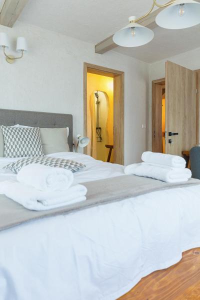 Στη φωτογραφία φαίνεται το αντικείμενο Rustic Inn bed and breakfast που βρίσκεται στην πόλη Budeşti.
