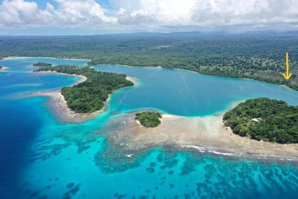 The photo shows the Turtle Bay Beach House located in the city of Tatafo.