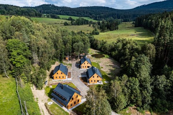 На фото показан объект Šumavské Hájenky - Lipno, расположенный в городе Maňava.