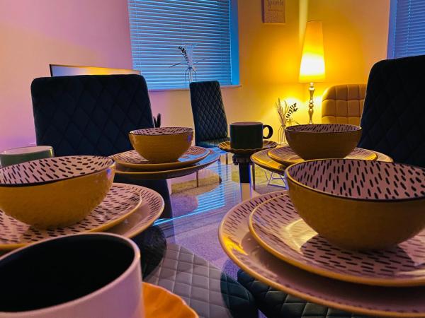 A la foto es mostra l'objecte GB Relocations Ltd - Award Winning Merridale Executive Apartment, Free Parking, Free WiFi, Free Netflix situat a la ciutat de Wolverhampton.