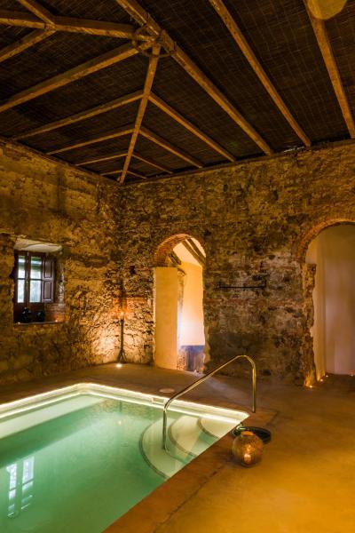 A la foto es mostra l'objecte Balneario Aguas de Villaharta situat a la ciutat de Espiel.