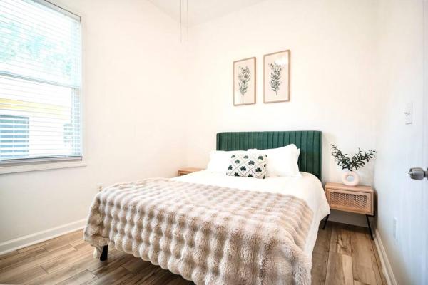 Billede 4: 2BR Boho Chic Duplex, Savannah - Near Tybee Island!