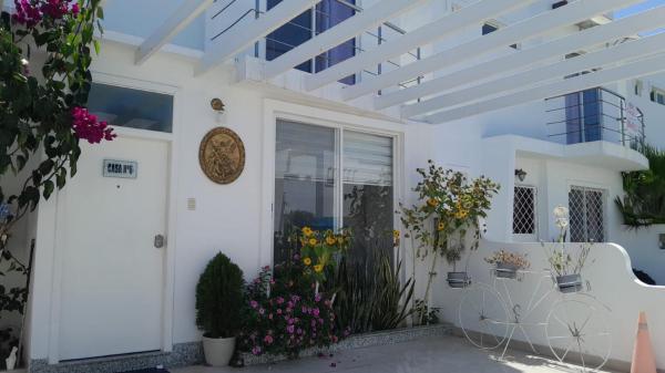 På billedet ses objektet Ecusuites Playas House VI Resort Altamarll Piscina Playa beliggende i byen Playas.