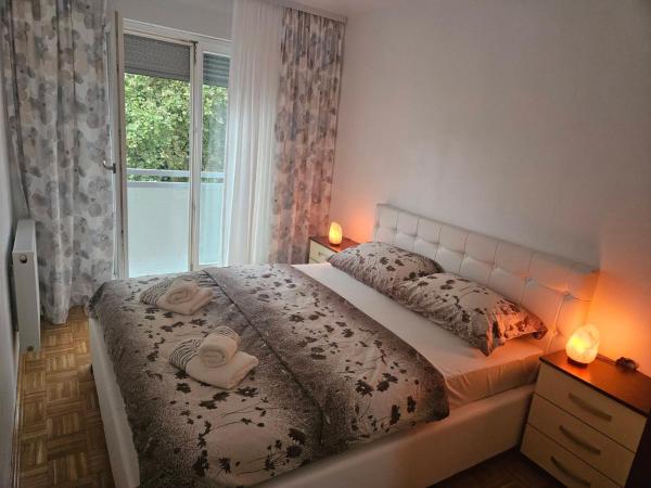 Kuvassa näkyy kohde Apartman Atina Doboj, joka sijaitsee kaupungissa Doboj.
