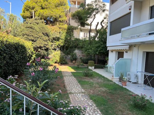 Glifada Orchids, Athen