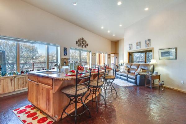 A la foto es mostra l'objecte Scenic Great Falls Retreat On Missouri River! situat a la ciutat de Belt.
