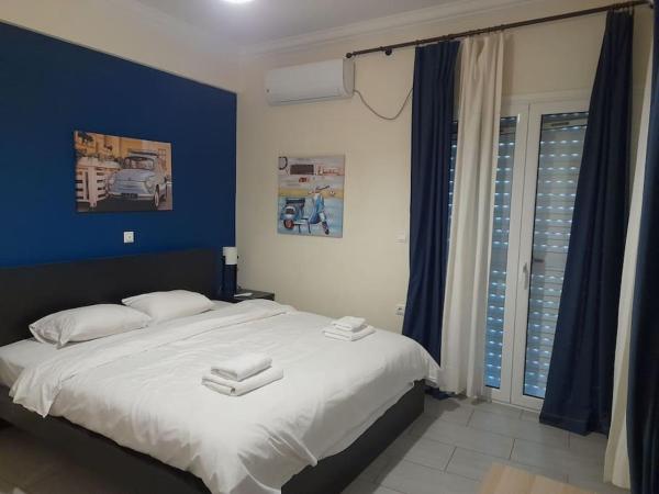 Wavesland Of Glifada, Athen