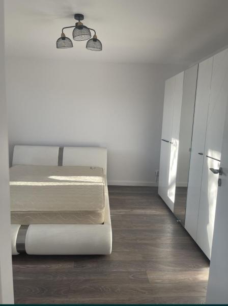 Na zdjęciu widoczny jest obiekt Casa 3 camere, NU MAI ESTE DISPONIBILA, NO AVAILABLE położony w mieście Dumbrăviţa.