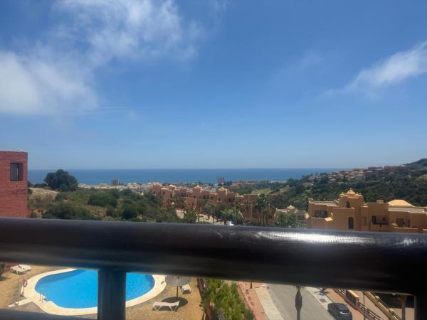A la foto es mostra l'objecte Sea View & Sea Breeze situat a la ciutat de Manilva.