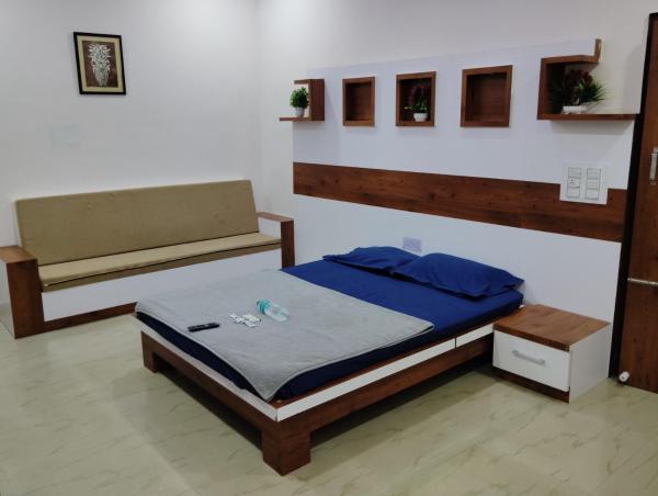 A la foto es mostra l'objecte AVM Paradise situat a la ciutat de Yelagiri.