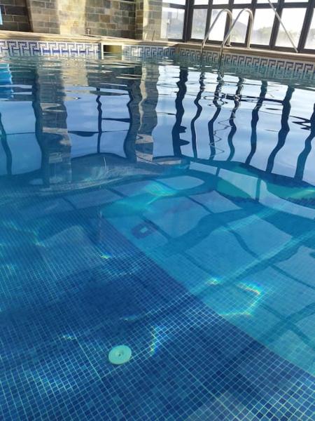 照片显示了位于Armákha市的Vila seli物件。