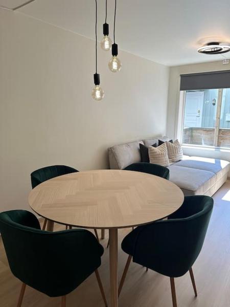Auf dem Foto ist das Objekt Cozy apartment in the heart of Tromsø in der Stadt Tromsø zu sehen.