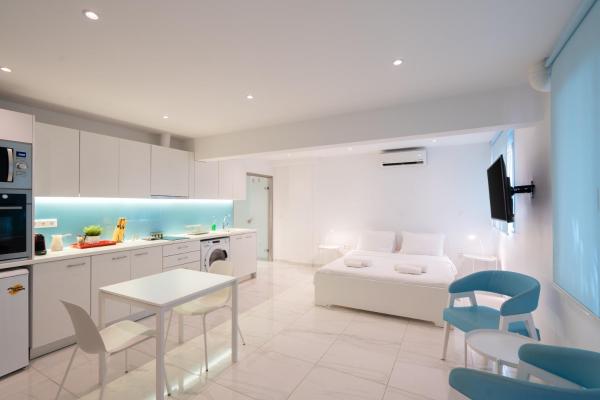 Cute and Convenient Studio in Athens Center, Atény
