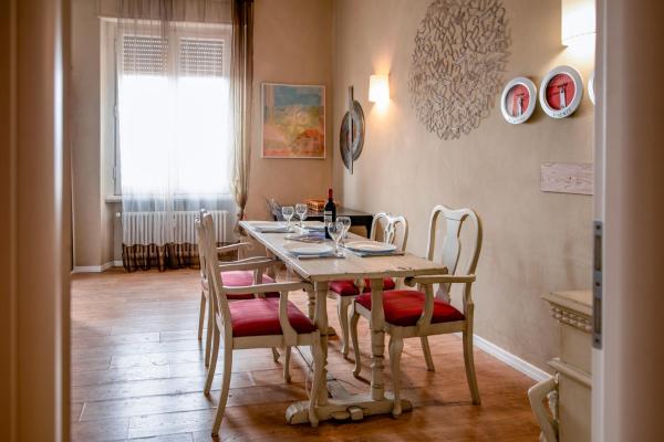 Station Family Apartment by Mamo Florence, Florenz