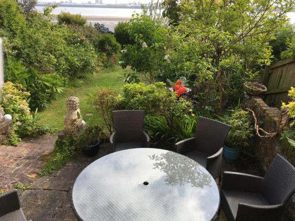 A la foto es mostra l'objecte Millbrook by the sea situat a la ciutat de Wallasey.