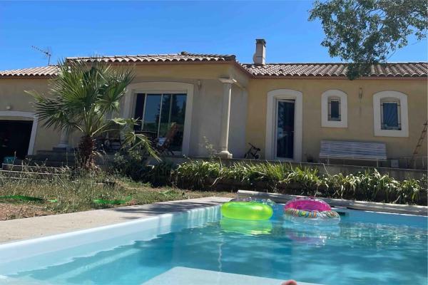 På billedet ses objektet Maison avec piscine billard beliggende i byen Villedubert.