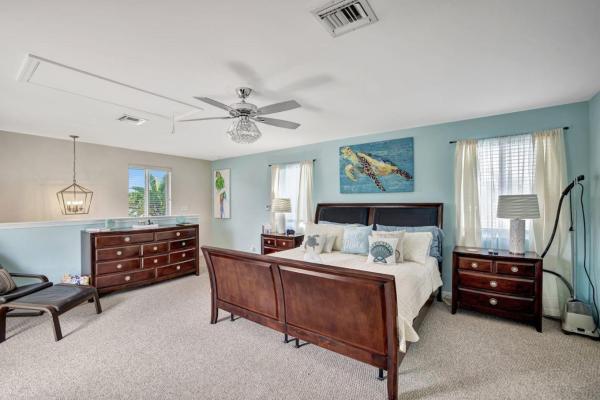 Foto 3: Beach Duplex - 3br 5ba Manor with Heated Pool