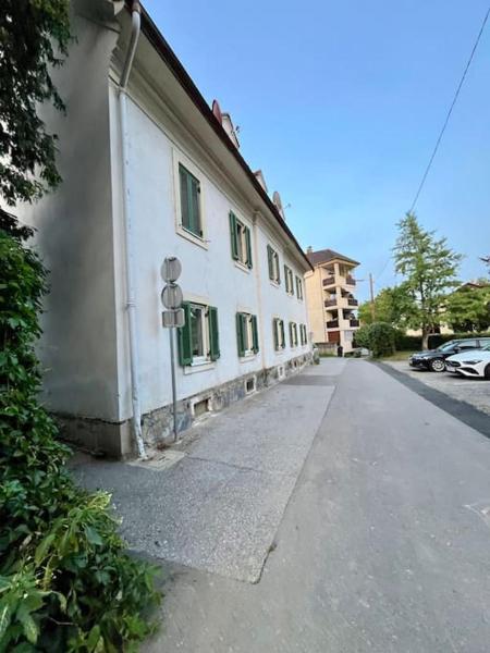 Mini Flat, Štýrský Hradec
