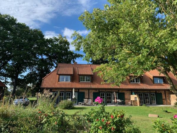 Nella foto è visibile l'oggetto Eichenkaten situato nella città di Silenz.