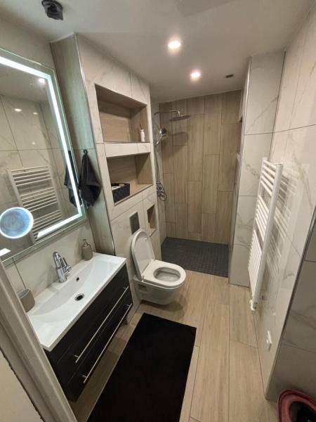 A la foto es mostra l'objecte Petit appartement T2 confortable situat a la ciutat de Collonges.