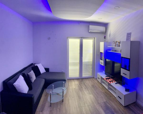 照片显示了位于Split市的Beautiful apartment Luka物件。