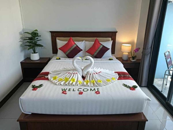 A la foto es mostra l'objecte สมุย แกรนด์ แมนชั่น Samui Grand Mansion situat a la ciutat de Ban Thong Phlu.