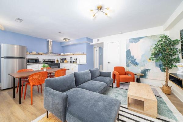 Sojourn's Harborage Seal Suite - Virginia Beach, VA