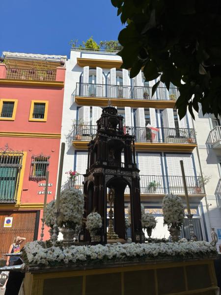 Downtown cozy apartment for four, Siviglia