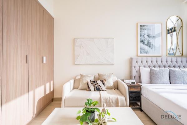Zdjęcie 8: Spacious Studio with Community and Partial Burj Khalifa Views by Deluxe Holiday Homes