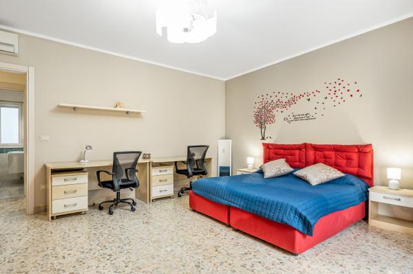 Auf dem Foto ist das Objekt Charming Apartment Near Villa Bellini in Catania in der Stadt Cibali zu sehen.