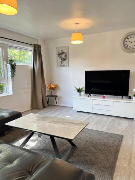 Fabulous 1Bed Apt with Balcony in Central Birmingham, Бирмингем