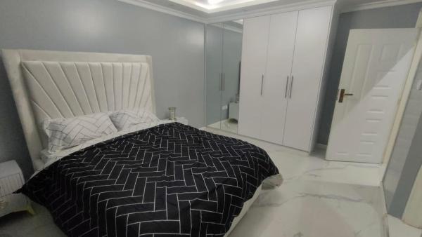 A la foto es mostra l'objecte Cozy & Morden home situat a la ciutat de Kiambu.