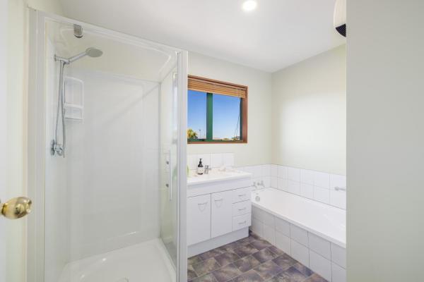 Fotografie 9: Great Location, Affordable, Units
