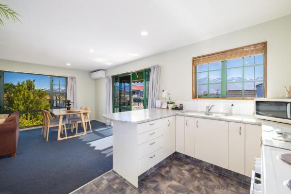Fotografie 4: Great Location, Affordable, Units