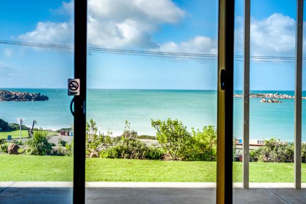 The photo shows the The Dolphins 1 1-10 Strangways Tce Port Elliot - No Linen Included located in the city of Port Elliot.