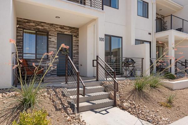 Bilde 4: Sun, Sand, and Smiles #100 condo
