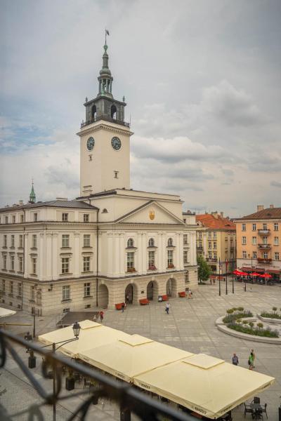 Apartamenty Na Starówce - 3 Piętro Z Widokiem Na Ratusz, Rynek Główny I Centrum - Oder