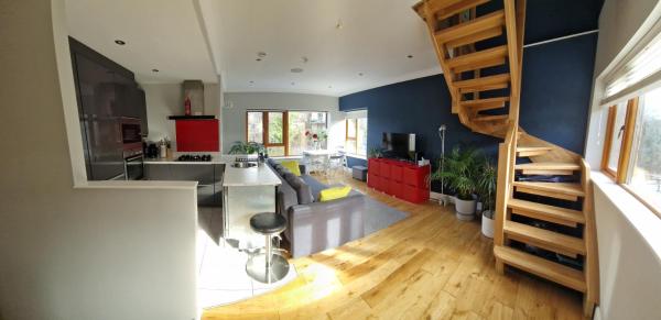 Στη φωτογραφία φαίνεται το αντικείμενο Riverside modern gem in Dublin που βρίσκεται στην πόλη Chapelizod.