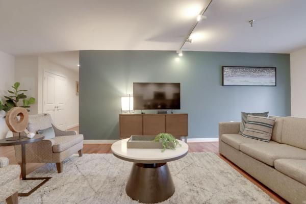 A la foto es mostra l'objecte Sojourn Randolph Towers #204 situat a la ciutat de Arlington.