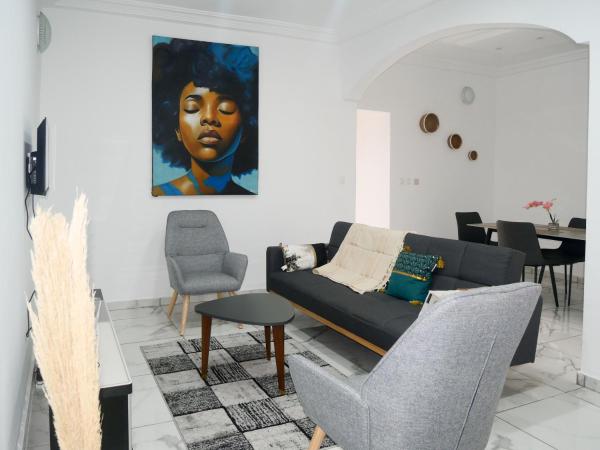 Modern and Cosy Apt in Abidjan, Абиджан