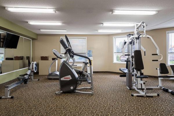 Foto 9: Super 8 by Wyndham Sherwood Park/Edmonton Area