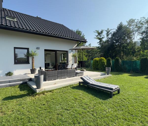 A la foto es mostra l'objecte Pustelnika Chatka nad Brennicą situat a la ciutat de Brenna.