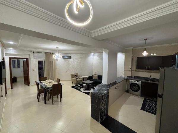 照片显示了位于Charf市的Appartement La Tulip物件。