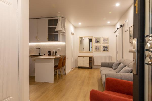 A la foto es mostra l'objecte Mestia Apartments situat a la ciutat de Mestia.