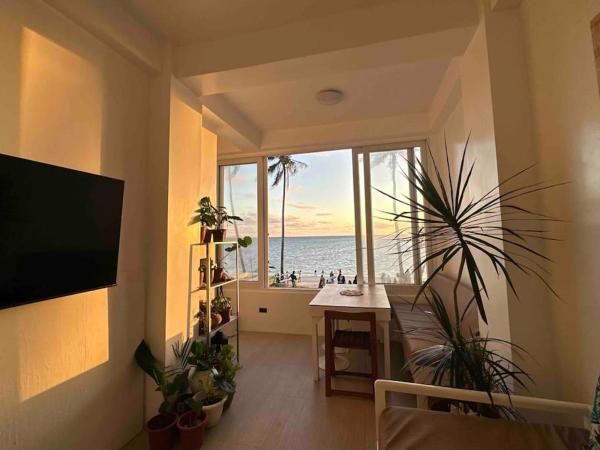 写真にはボラカイ市にあるAbsolute Beachfront Apartment With Kitchenが写っています。