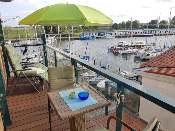Ferienwohnung Yachthafenidyll - Direkte Wasserlage Am Hafen - Peenemünde