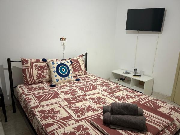Auf dem Foto ist das Objekt SMALL AND COMFORTABLE APARTMENT VATHI SAMOS in der Stadt Vathý zu sehen.