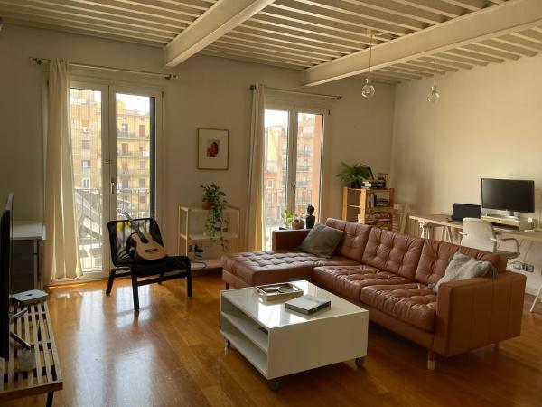 Superb Brooklyn-Style Loft at Barceloneta Beach, Barcelona