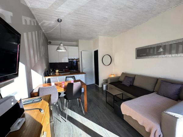 Na fotografii je vidět objekt Résidence L'hostellerie - RESIDENCE L'HOSTELLERIE MAE-0031 nacházející se ve městě Vars.