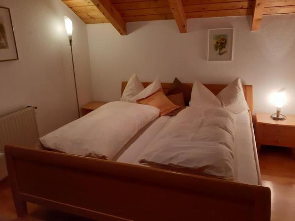 På billedet ses objektet Vermiete ein Doppelzimmer in einem Holzhaus beliggende i byen Wolfurt.
